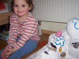 ./bilder/2011-01_Mia-Barbapapahaus_Mia-liest/2011-01-barbapapa 016.jpg