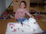 ./bilder/2011-01_Mia-Barbapapahaus_Mia-liest/2011-01-barbapapa 018.jpg